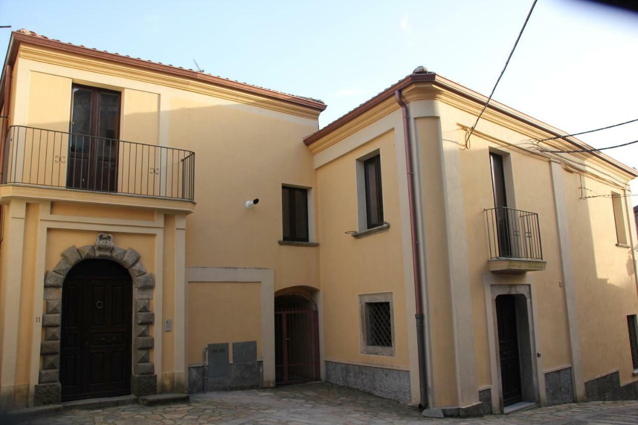 Le Vie Mediterranee Torre di Ruggiero Exterior photo